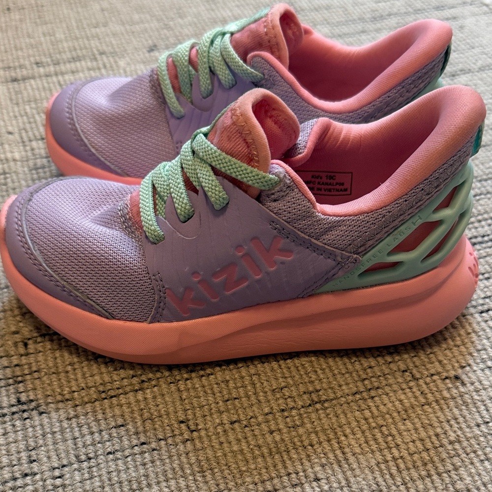 Kizik Kids Shoes in Pink and Purple